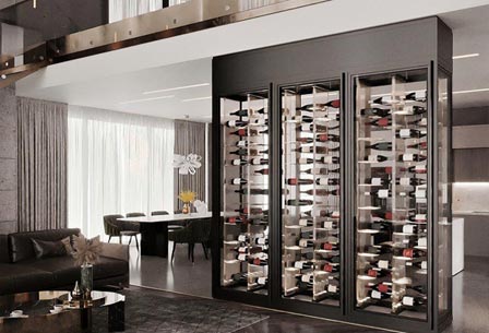 Vitrus – Glazed Wine Cabinet